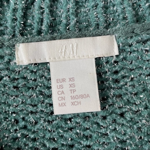 H&M Green and silver sweater - Picture 2 of 2